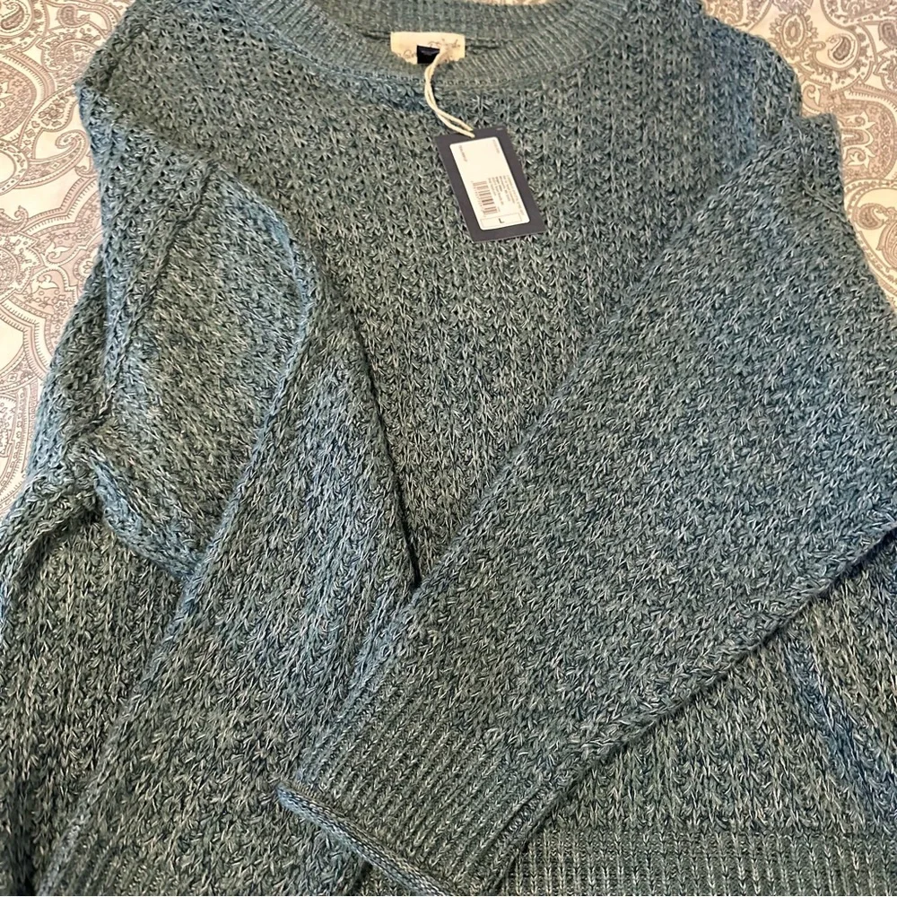 Universal Thread (Target) sweater - Picture 2 of 3
